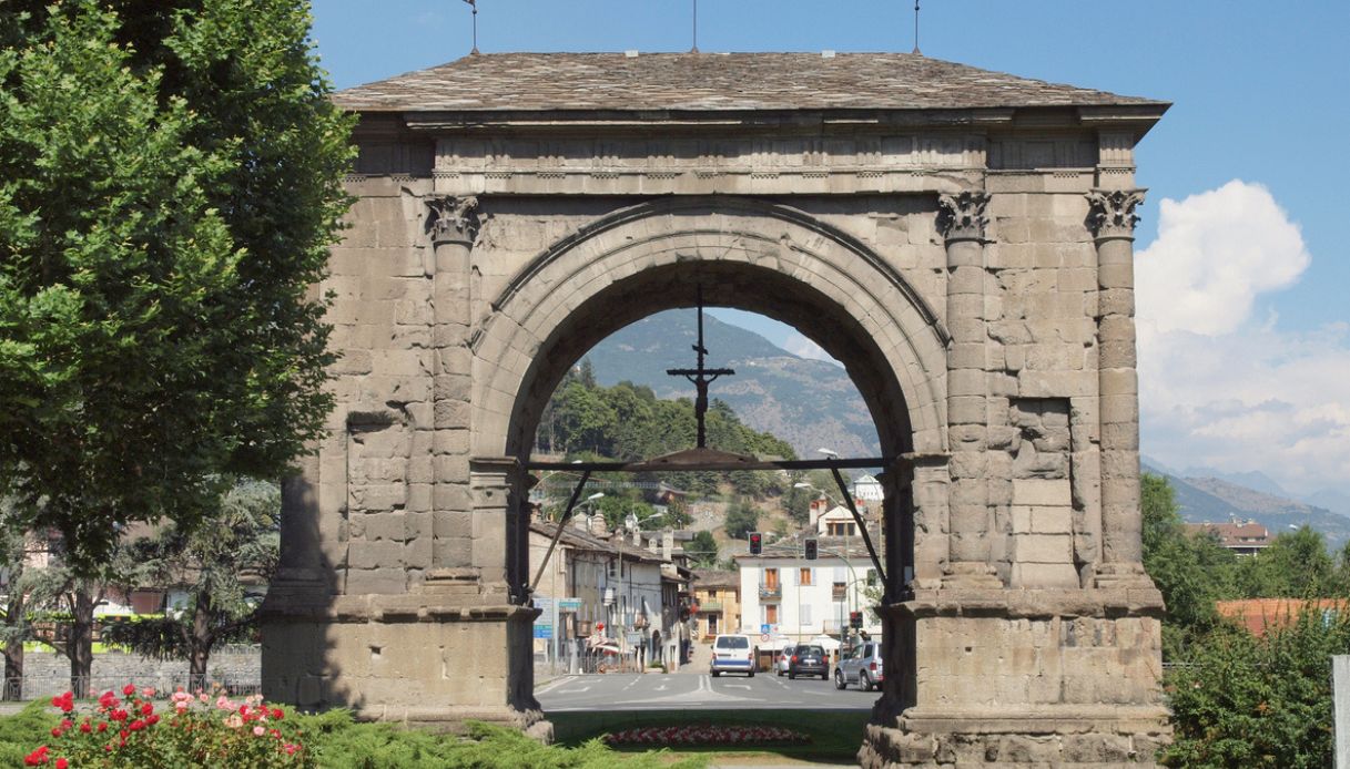 Maestoso Arco di Augusto ad Aosta