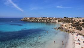 Cala Azzurra di Favignana, una piscina naturale di immensa bellezza da scoprire