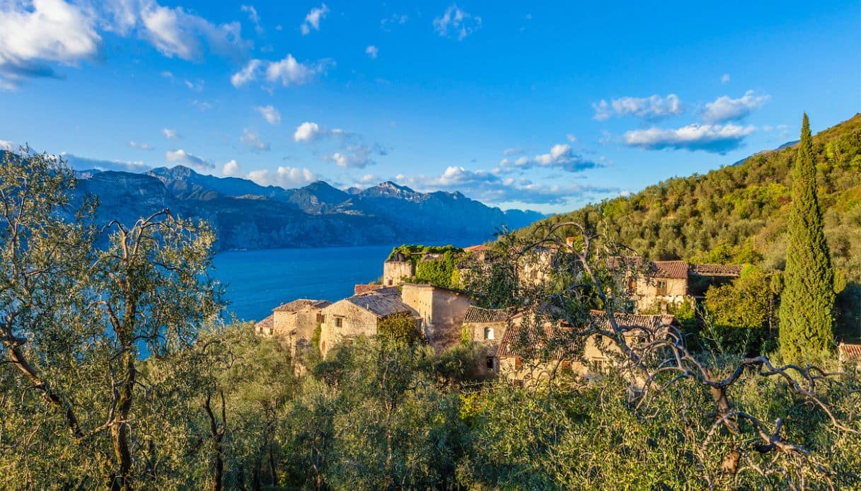 Lago di Garda segreto: borghi e paesaggi lontani dalla folla