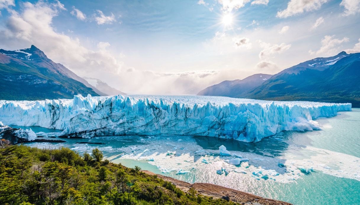 Perito Moreno, il gigante di ghiaccio in movimento dell’Argentina