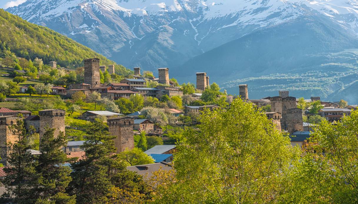 Il peculiare villaggio di Mestia nello Svaneti