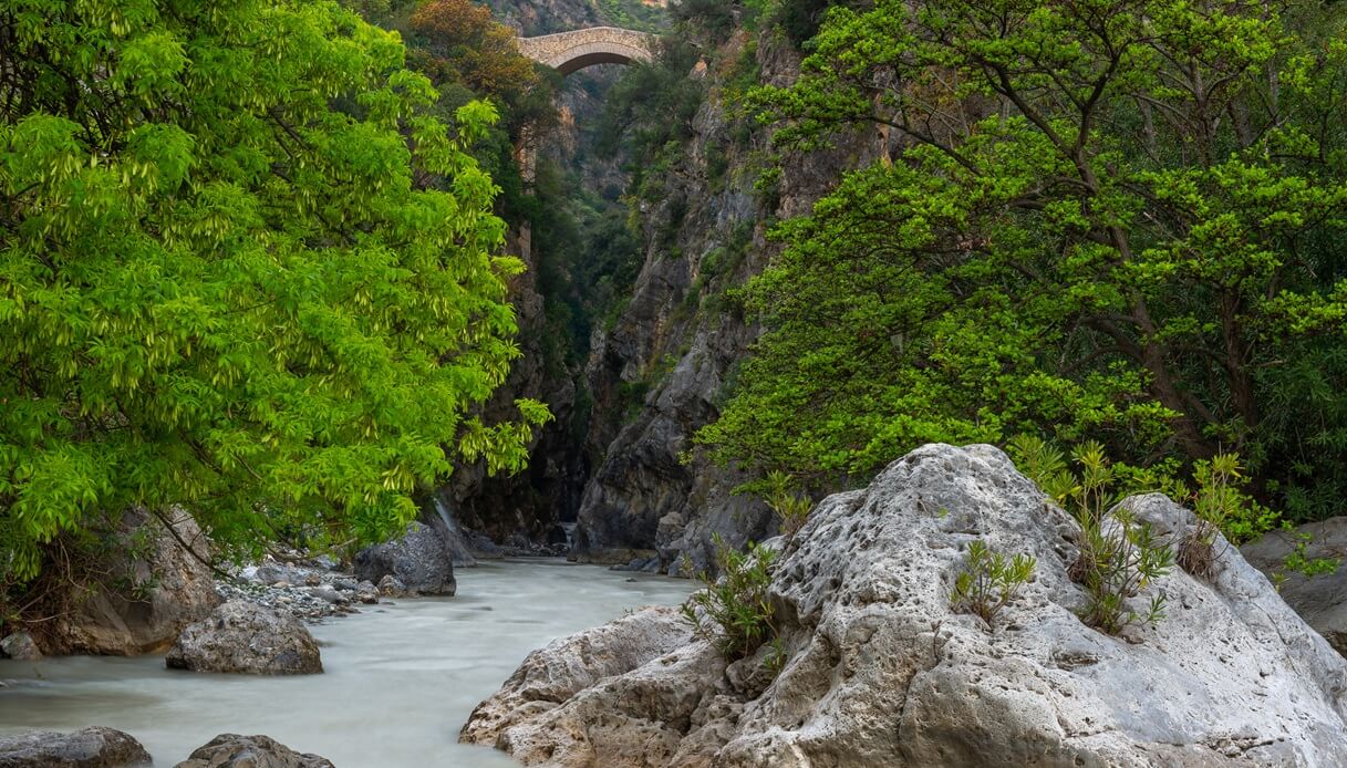 Il Ponte del Diavolo Civita Gole del Raganello