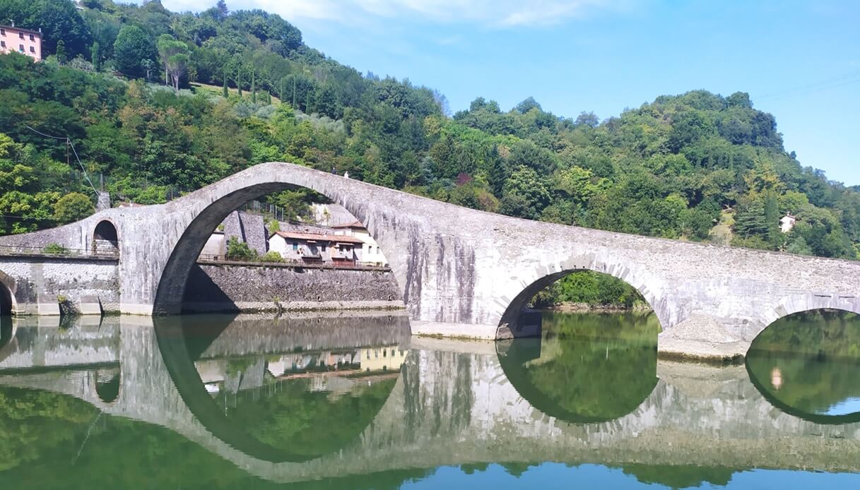 ponte del diavolo borgo a mozzano lucca