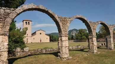 Nel cuore segreto del Molise: viaggio incantato a Rocchetta a Volturno