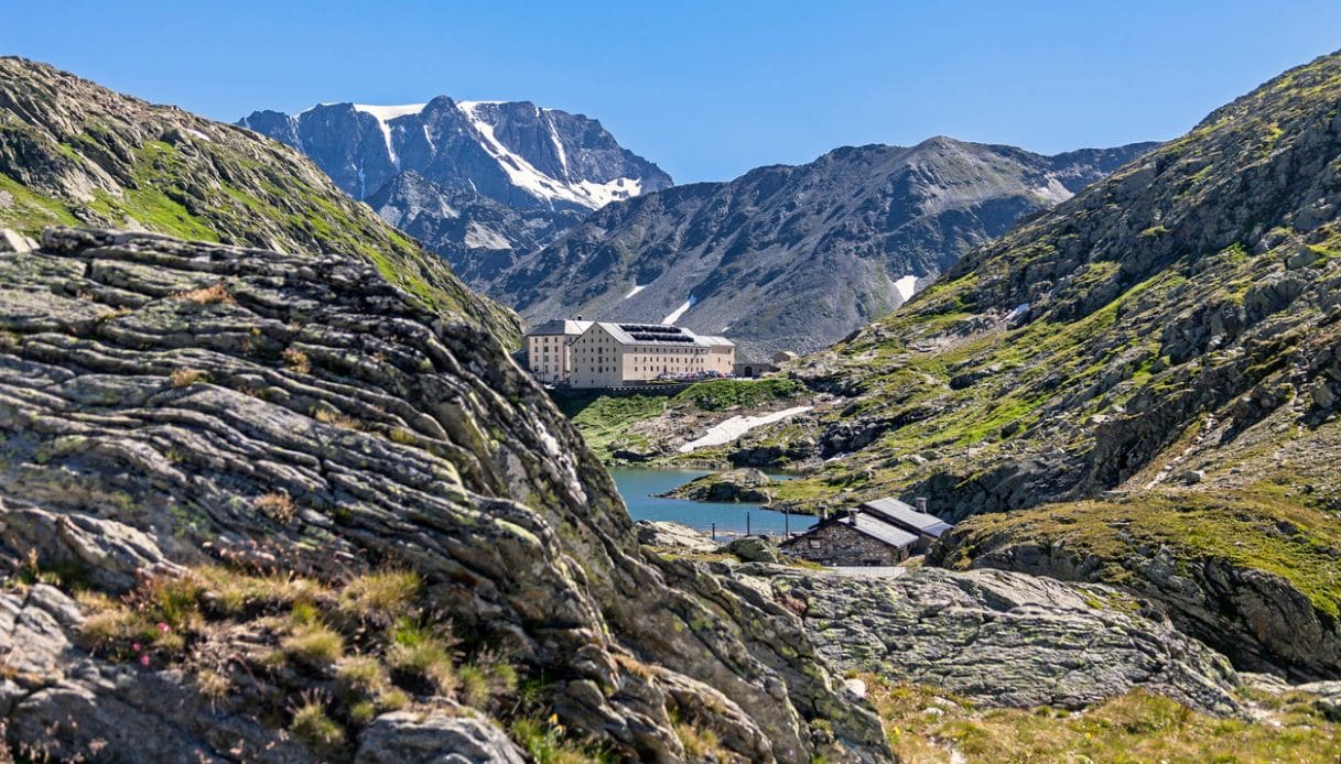 La Valle del Gran San Bernardo, scrigno di emozioni alpine