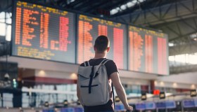 Boom di passeggeri, ma i prezzi dei voli aumenteranno sempre di più: ecco il perché