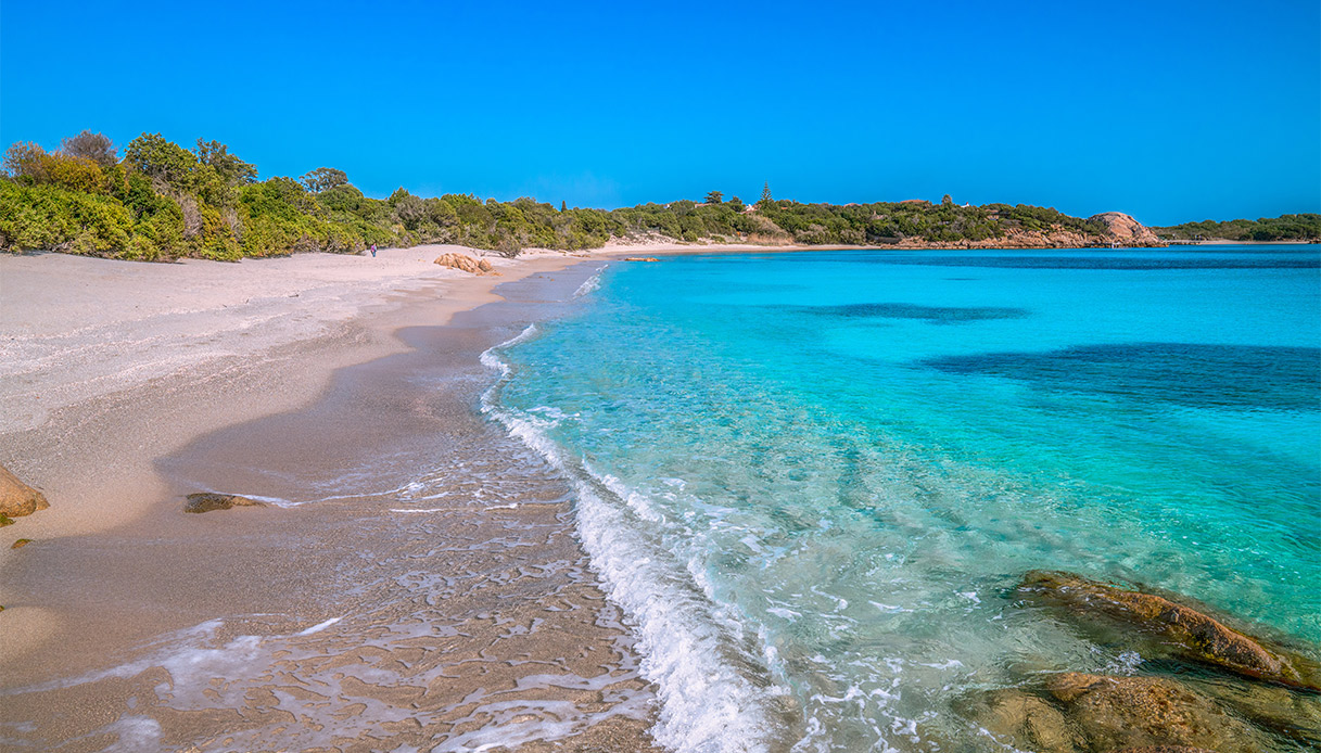 costa-smeralda-spiaggia-La-Celvia