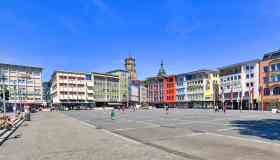 La Marktplatz di Stoccarda: anima della città, dal Medioevo ai nostri giorni