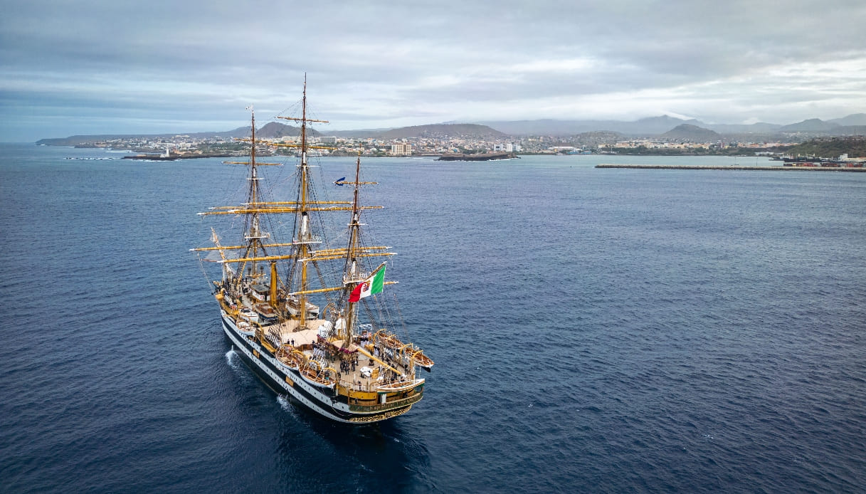 Approda a Venezia la nave Amerigo Vespucci