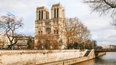 Notre-Dame fa la storia, e tu puoi averne un pezzo: come fare