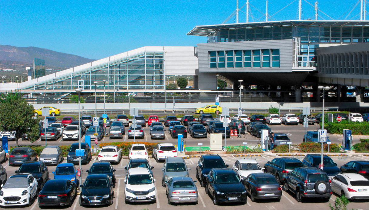 Parcheggi in aeroporto, ecco la classifica dei più economici di tutta Italia