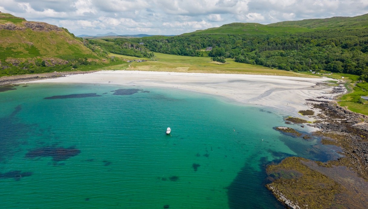 Calgar Bay, splendida spiaggia sull'isola di Mull, in Scozia