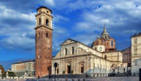 Torino e il Giubileo 2025: debutta il tavolo interattivo della Sindone