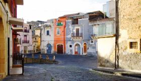 È Militello in Val di Catania a vincere l’ambitissimo titolo di Borgo dei Borghi 2025