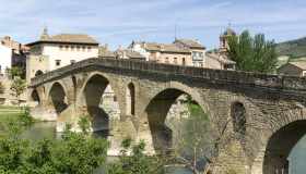 Puente la Reina, gioiello di arte e spiritualità sul Cammino di Santiago