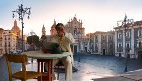 La terra italiana più amata dai registi torna sul grande schermo con Queer di Guadagnino. Le location