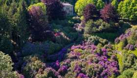 In questa valle suggestiva italiana la natura porta in scena il suo spettacolo più bello