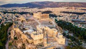 I 10 edifici più antichi del mondo ancora in piedi: meraviglie in pietra che sfidano i millenni