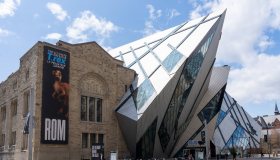 Tra le sale del Royal Ontario Museum a Toronto