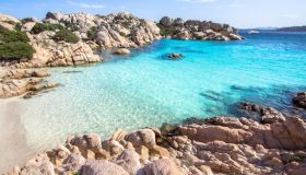 Le nuove meraviglie tra le spiagge a numero chiuso in Sardegna: angoli di paradiso protetto