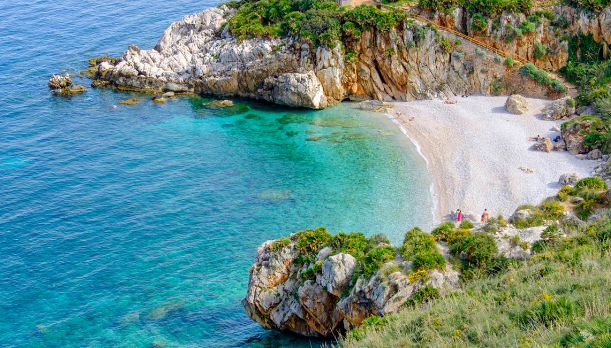 Le spiagge bianche della Sicilia, paradisi nascosti di sabbia candida e mare cristallino