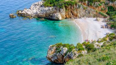 Le spiagge bianche della Sicilia, paradisi nascosti di sabbia candida e mare cristallino