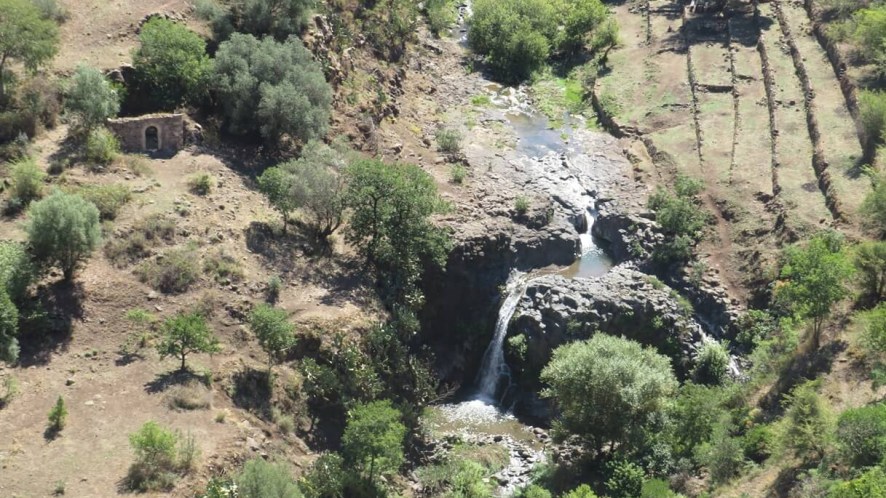Cinque cascate nascoste nel cuore della Sicilia: il volto inaspettato dell’isola
