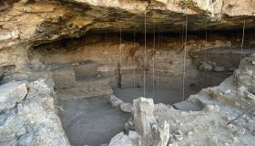 Scoperta affascinante in Spagna: un’impronta digitale riaccende il mistero dell’arte dei Neanderthal