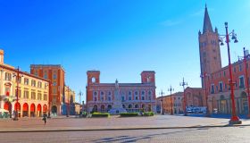 Cosa vedere a Forlì, la città che incanta tra piazze, torri e profumi