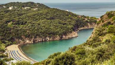 Più blu di così non si può, alla scoperta delle spiagge più belle di Ischia