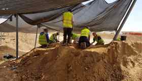 Israele: rinvenute nel deserto 5 statuette dai tratti africani