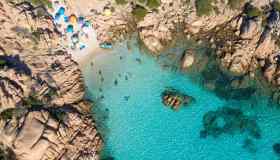 Cala Coticcio, il gioiello nascosto di Caprera che incanta come Tahiti