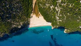 Sole, mare e risparmio: le spiagge economiche del Mediterraneo