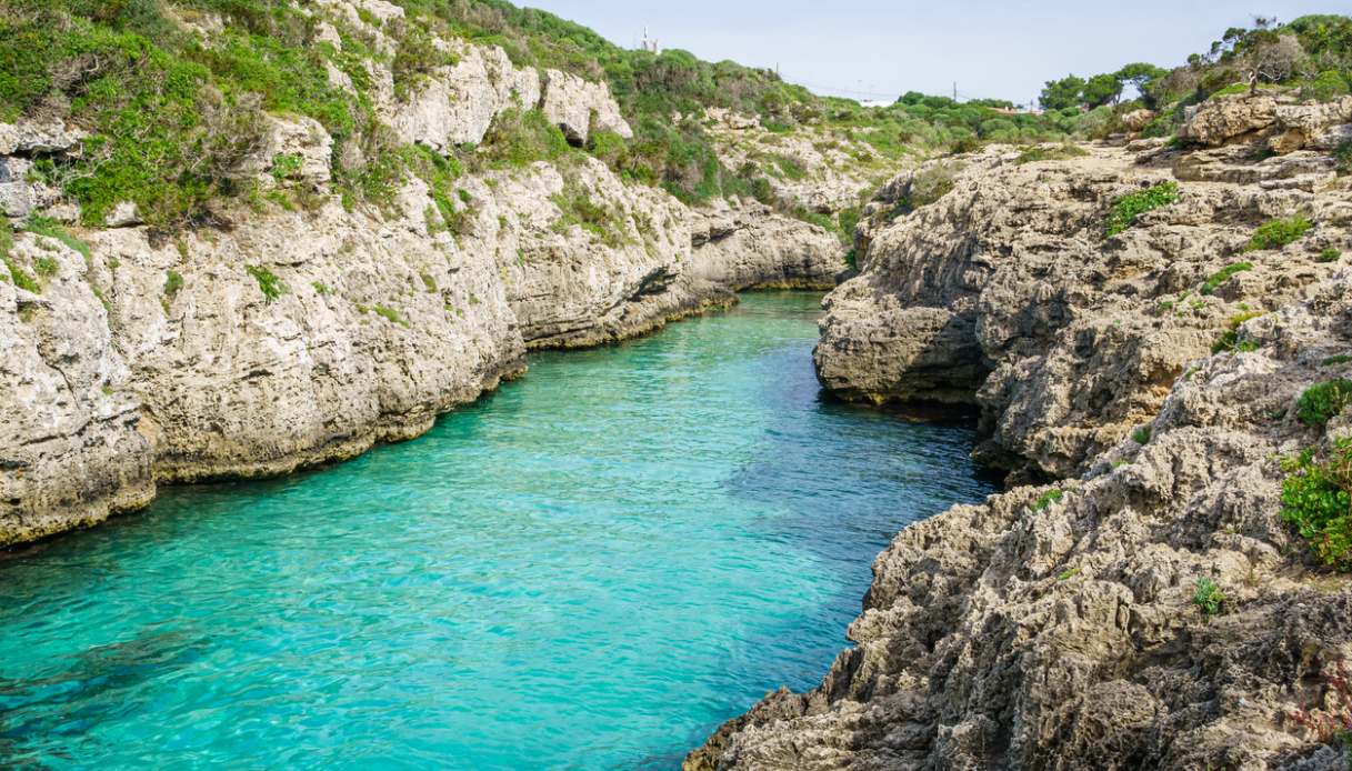 Cala en Brut, Minorca