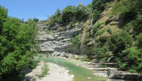Un tuffo nel Santerno alla Cascata di Moraduccio