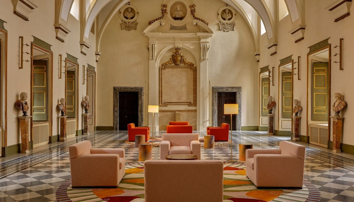 https://siviaggia.it/wp-content/uploads/sites/2/2025/06/Palazzo-Talia-a-Roma.jpg
