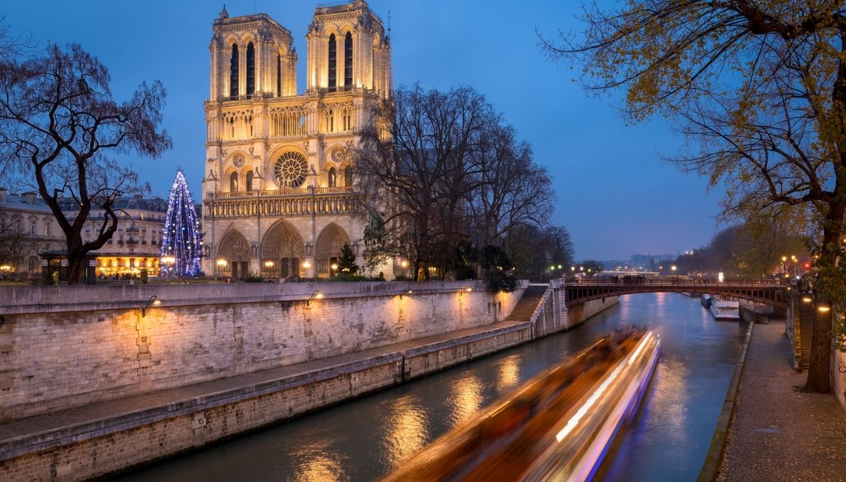 Parigi nel periodo natalizio