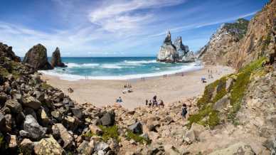 Praia da Ursa, la meraviglia segreta a due passi da Lisbona