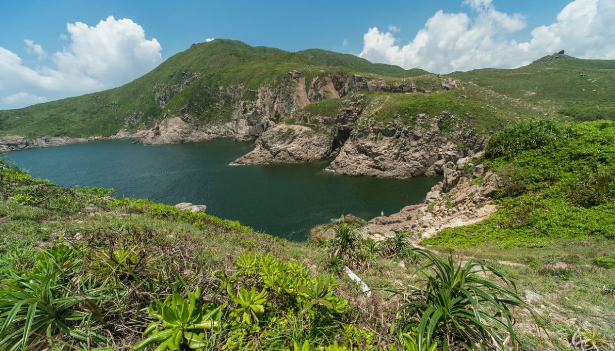 https://siviaggia.it/wp-content/uploads/sites/2/2025/06/Tung-Lung-Chau.jpg