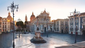 The Guardian celebra la trasformazione di Catania, dove il cibo è il protagonista della scena