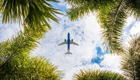 Wizz Air è la compagnia aerea low cost più sostenibile al mondo: prezzi top e rispetto dell’ambiente