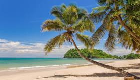 Idee di viaggio 2025, dal Kirghizistan alla Turchia: le migliori mete last minute e autunnali