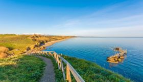 Le spiagge segrete di Punta Aderci sono il tesoro dell’Abruzzo