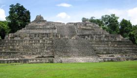 Tesoro Maya torna alla luce: scoperta la tomba del primo re di Caracol