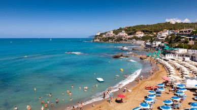 Estate 2025, il mare è la meta preferita dagli italiani per le ferie