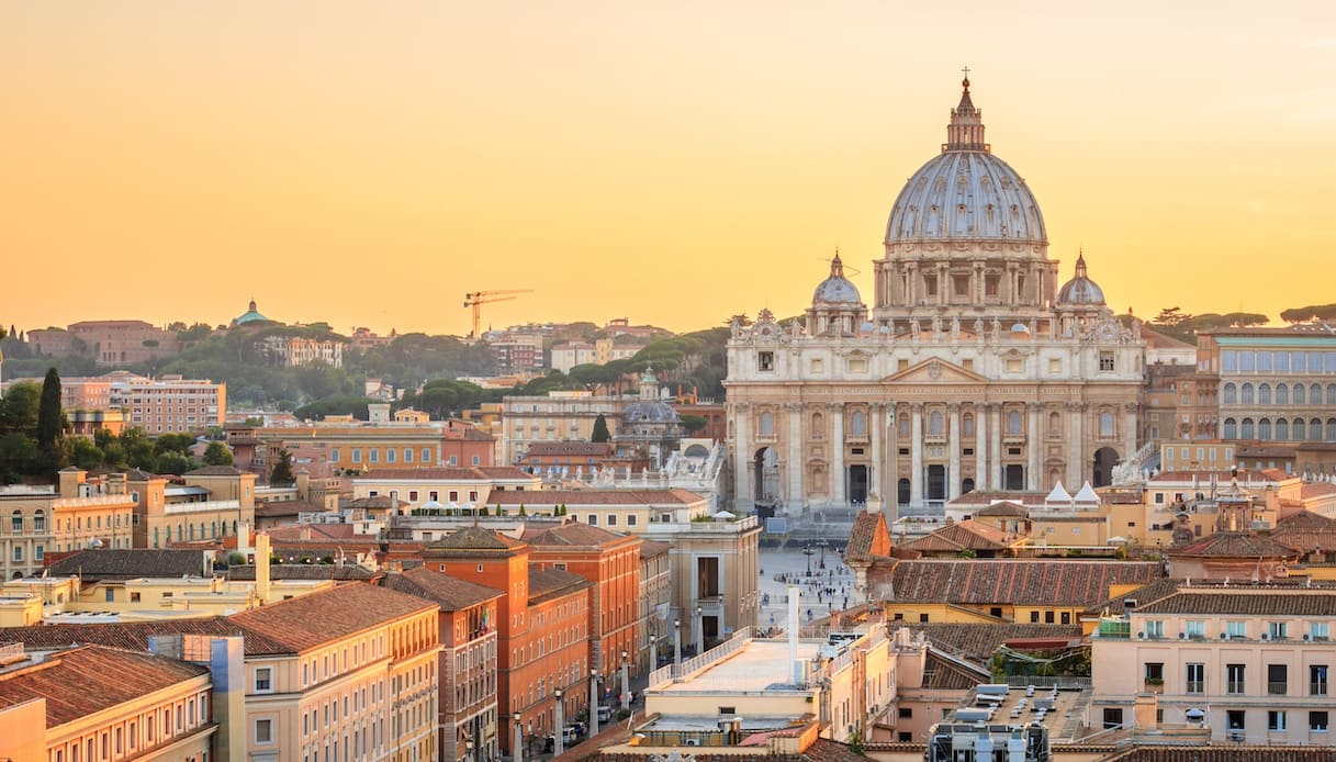 https://siviaggia.it/wp-content/uploads/sites/2/2025/07/Nuovi-Percorsi-verso-San-Pietro-1.jpg