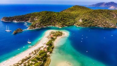 Le spiagge bianche della Turchia, paradisi segreti tra mare e sabbia