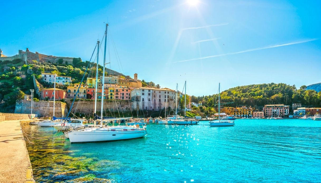 Visitare Porto Ercole in estate
