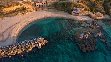 Le spiagge di Pizzo Calabro più belle sono cartoline d’azzurro tra mito e meraviglia