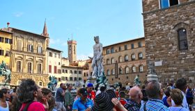 Firenze contro l’overtourism: si pensa al ticket d’ingresso come Venezia